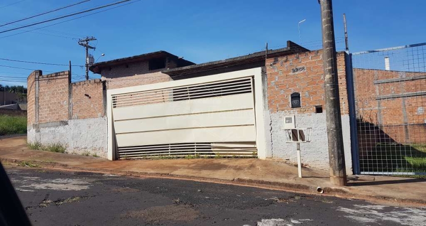 Casa com 3 quartos à venda na Vila Santana, Araraquara 