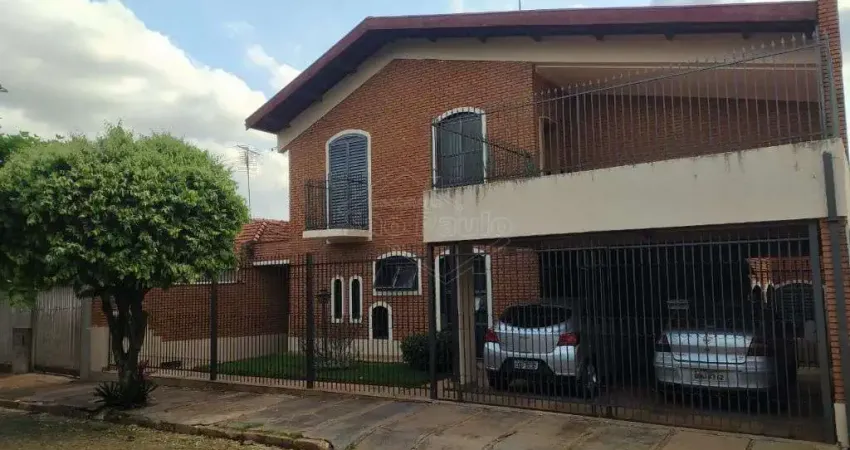 Casa com 4 quartos à venda na Vila Furlan, Araraquara 