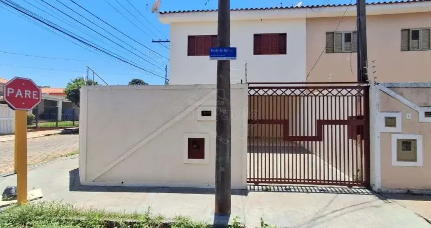 Casa com 3 quartos para alugar na Rua Bento de Barros, 640, Vila Xavier (Vila Xavier), Araraquara