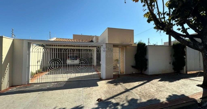Casa com 3 quartos à venda na Vila Harmonia, Araraquara 