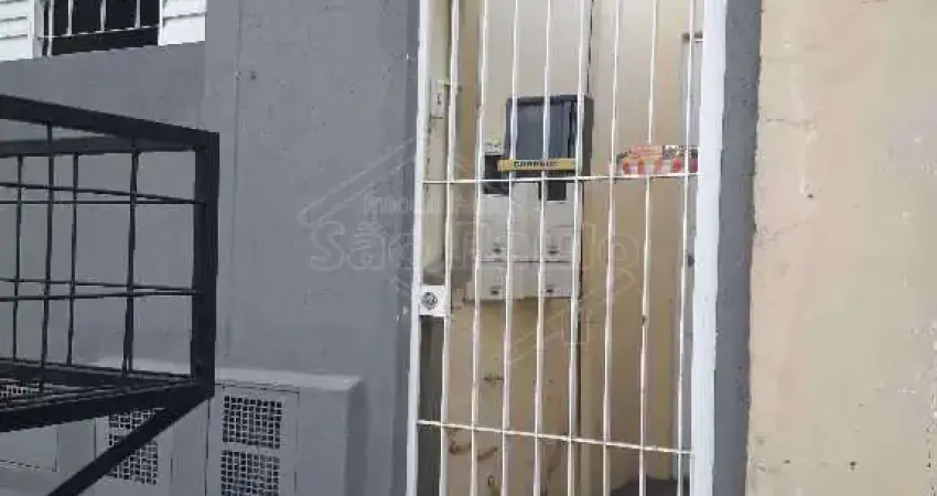 Casa com 1 quarto para alugar na Avenida Mauá, 264, Centro, Araraquara
