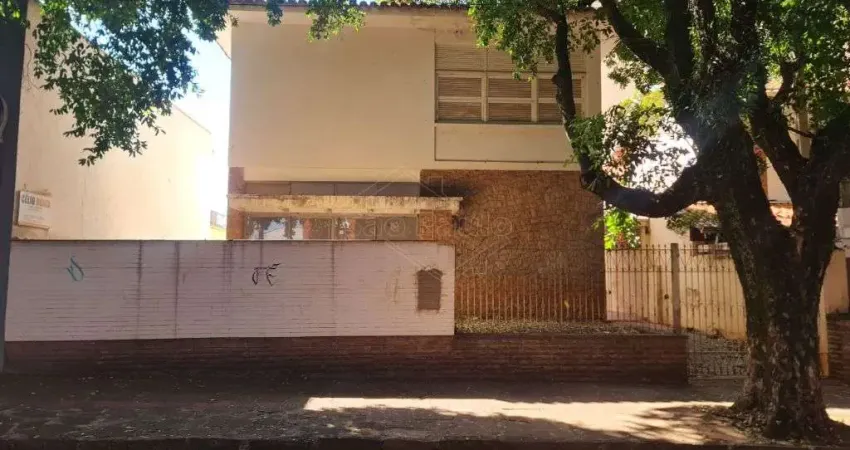 Casa comercial com 2 salas à venda no Centro, Araraquara 