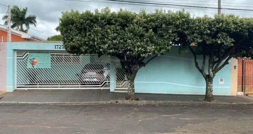 Casa com 3 quartos à venda no Jardim do Carmo, Araraquara 
