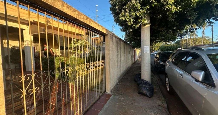 Casa com 3 quartos à venda na Vila Santana, Araraquara 