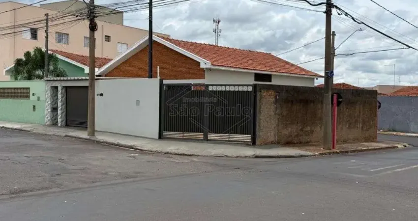 Casa com 2 quartos para alugar na Avenida Mário Ybarra de Almeida, 1879, Vila Bela Vista, Araraquara