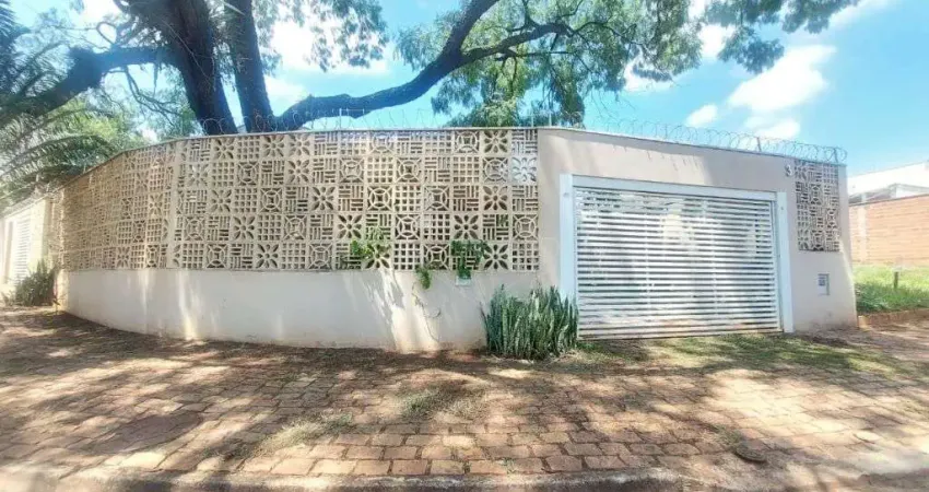 Casa comercial com 4 salas para alugar na Rua Antonia de Camargo Abreu, 685, Vila Velosa, Araraquara