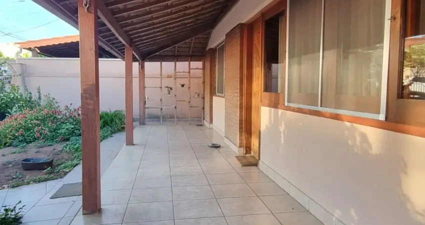 Locação casa Jd São José  3 drm