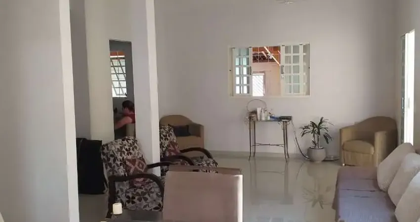 SOBRADO DE 3 DORMITÓRIOS COM PISCINA NO VILLA BRANCA