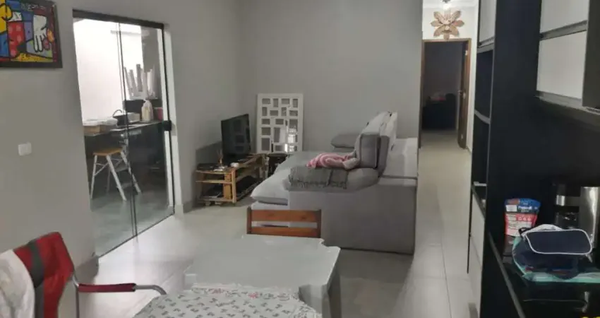 Casa com 2 quartos à venda na Rua Livorno, Residencial Santa Paula, Jacareí