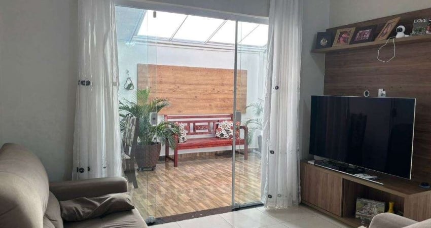 UMA CASA IMPECÁVEL NO SANTA PAULA: 3 DORMITÓRIOS TÉRREA