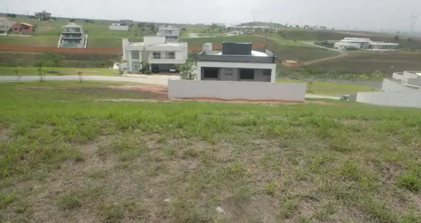 Terreno de 486,60m², em aclive, numa das melhores quadra do alphaville i