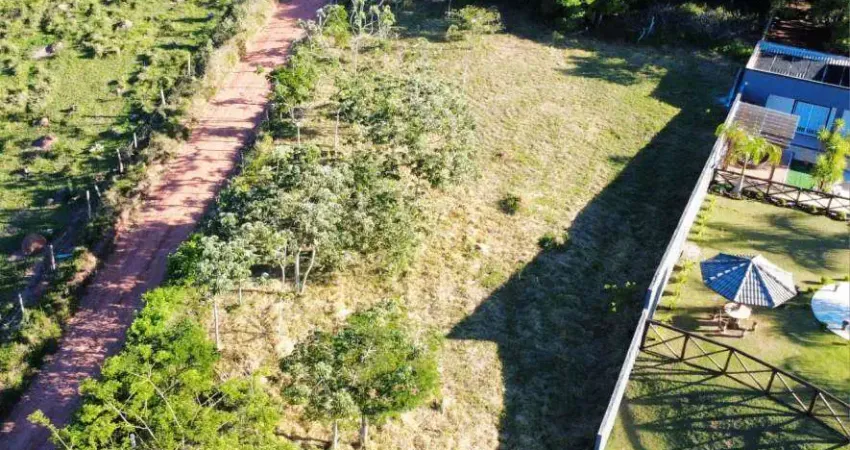 Terreno de 750m²: viva em harmonia com a natureza no condomínio encontro das águas!