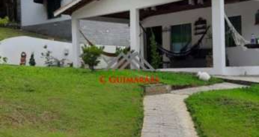 Chácara à venda em Pinhalzinho, Itapeva-MG: 250m² de área + bosque, mata nativa e corredeira. Aceita permuta!