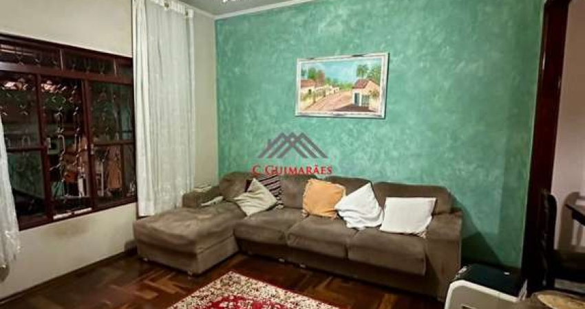 Casa à venda no Parque Residencial Vila União, Campinas-SP: 3 quartos, 1 suíte, 1 sala, 2 banheiros, 3 vagas - Imperdível!
