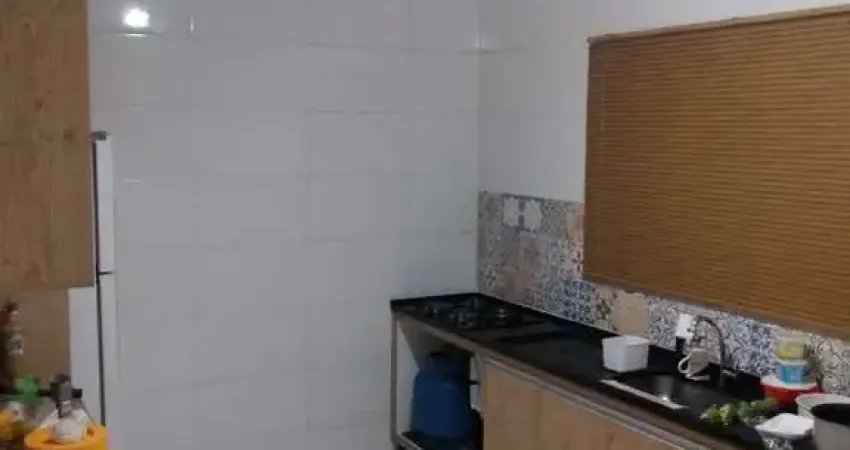 Residencial Novo Mundo em Campinas-SP: Casa à venda com 2 quartos, 1 suíte, 1 sala, 2 vagas de garagem e 80m². Aceita permuta!