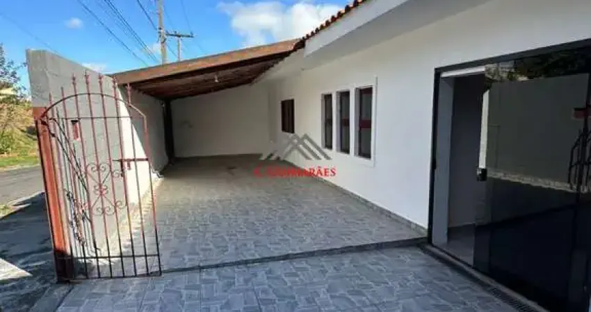 Casa à venda em Campinas-SP, Parque Valença I: 2 quartos, 1 sala, 1 banheiro, 3 vagas na garagem!