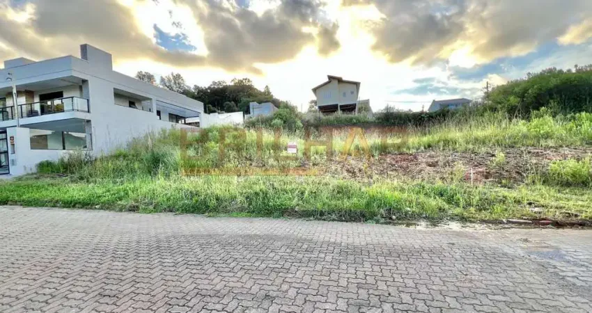 Terreno à venda na Rua Darcy de Oliveira Braga, 145, Monte Bérico, Caxias do Sul