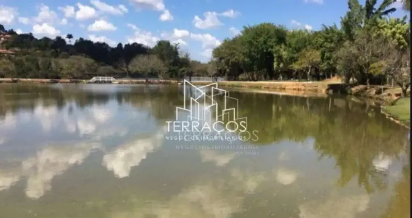 TERRENO DE 2.000 M² COM 2 PLATÔS JÁ EXECUTADOS À VENDA NO CONDOMÍNIO CAPELA DO BARREIRO EM ITATIBA SP