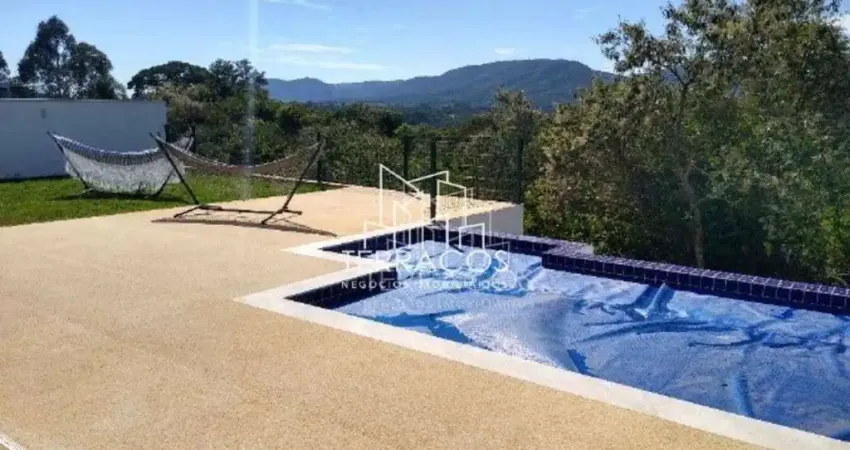 MAGNÍFICA CASA TÉRREA À VENDA , COM PÉ DIREITO ALTO, VISTA PARA A SERRA DO JAPI - MOBILIADA - CONDOMÍNIO TERRAS DA ALVORADA