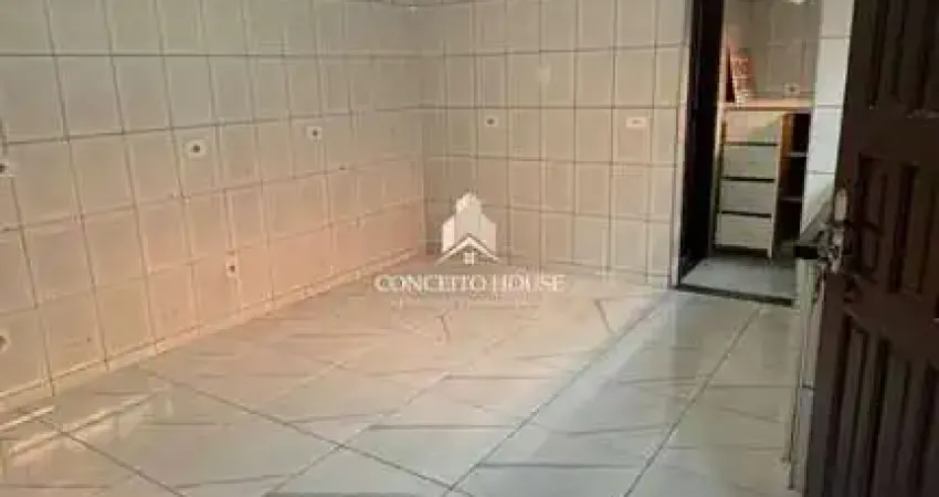 SOBRADO ACONCHEGANTE COM ÉDICULA  E ESPAÇO COMPLETO