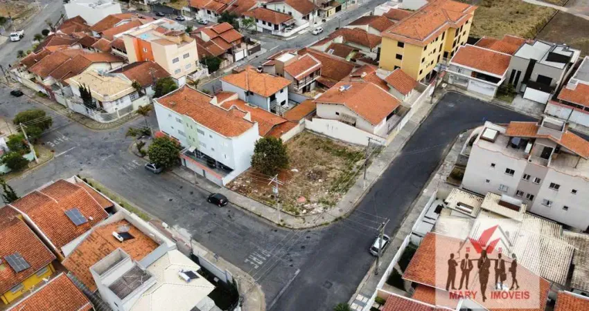 Terreno à venda no bairro Jardim das Acácias - Poços de Caldas/MG