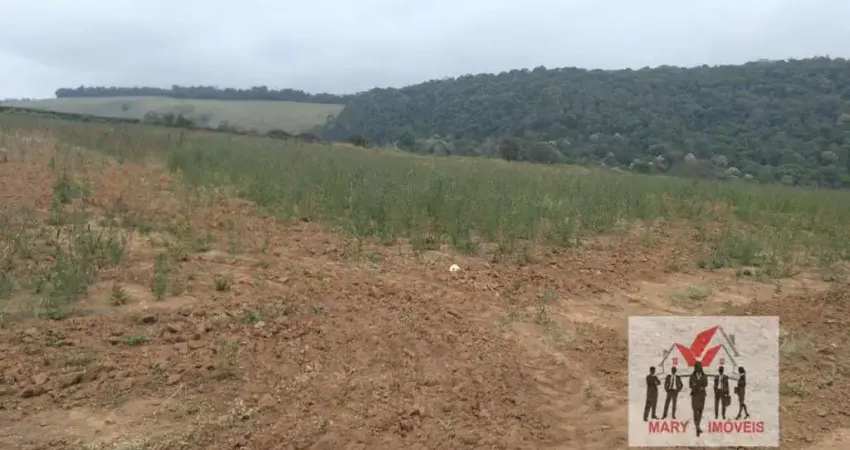 Sítio à venda no bairro Zona Rural - Poços de Caldas/MG