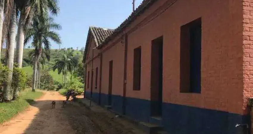 Fazenda à venda no Centro, Itapira 