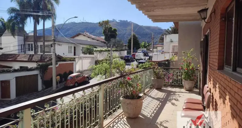 Casa com 5 quartos à venda no Centro, Poços de Caldas 