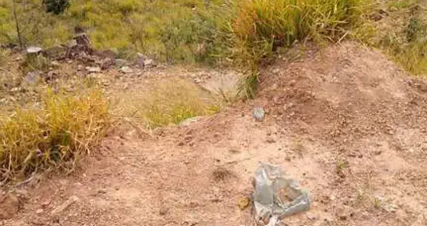 Terreno à venda no bairro Jardim Bandeirantes - Poços de Caldas/MG