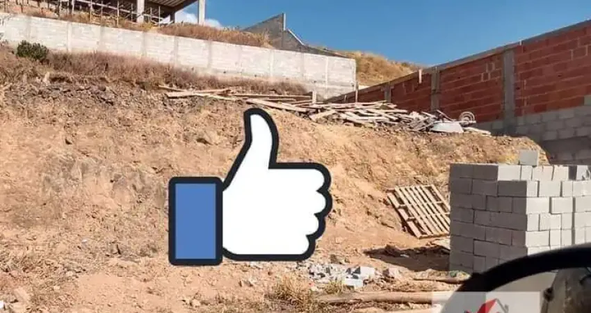 Terreno à venda no bairro Residencial Alamedas - Poços de Caldas/MG