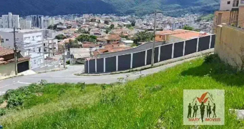 Terreno à venda no bairro Jardim Quisisana - Poços de Caldas/MG