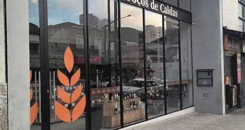 Salão comercial para alugar no bairro Centro - Poços de Caldas/MG