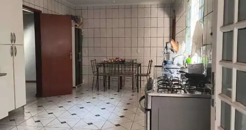 Casa à venda no bairro jardim centenário - poços de caldas/mg