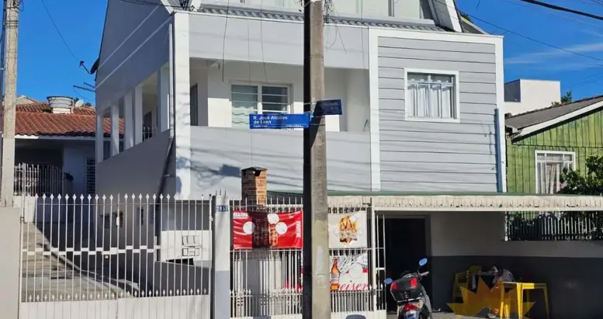 Vendo triplex ideal para quem busca inventir no bairro capão raso