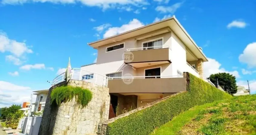 Casa 3 Dormitórios Sendo 1 Suite