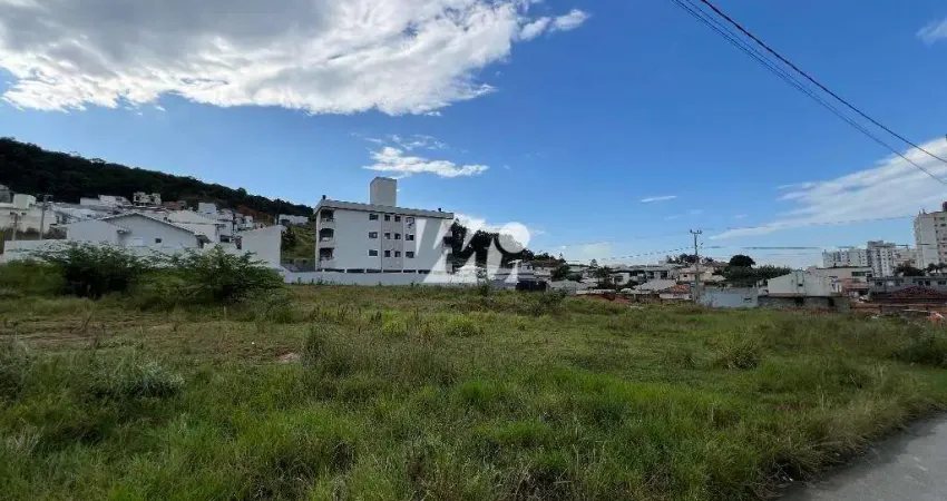Terreno à venda na Rua Tomáz Domingos da Silveira, 1, São Sebastião, Palhoça