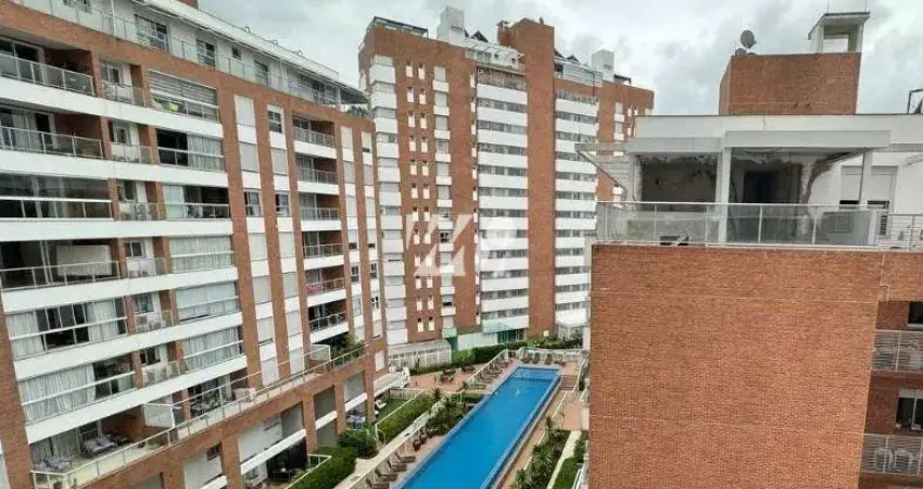 Apartamento com Piscina e 3 Quartos e Suíte na Pedra Branca - mrt