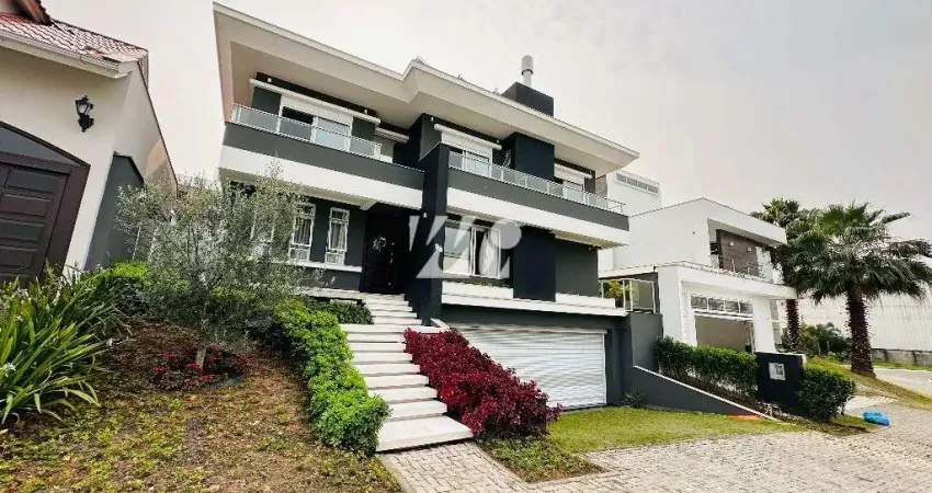 Casa com Piscina e 4 Quartos e Suítes na Pedra Branca