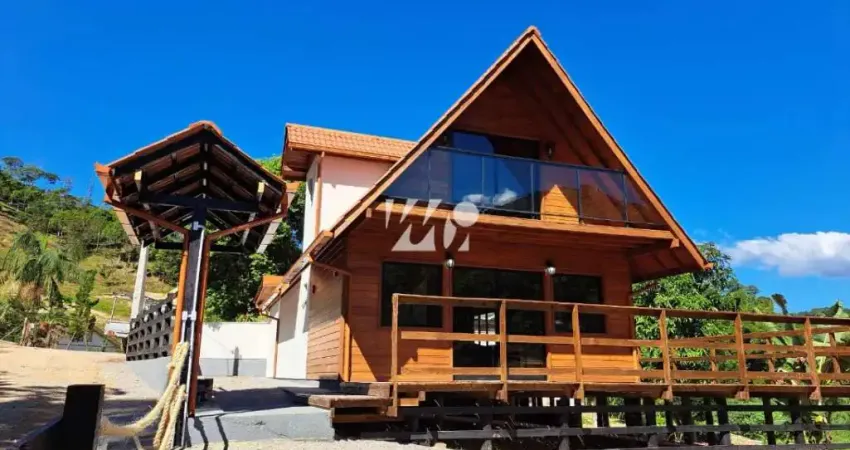 Sítio 794m² com Churrasqueira em Santo Amaro da Imperatriz - mrt