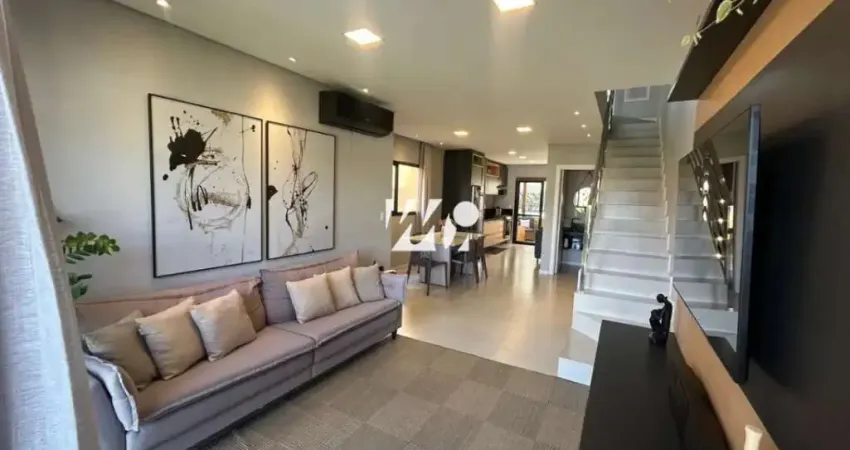 Sobrado com 3 quartos sendo 1 suíte, com piscina
