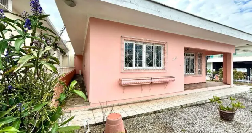 Casa 4 Quartos com 2 Suítes - Fazenda Santo Antônio