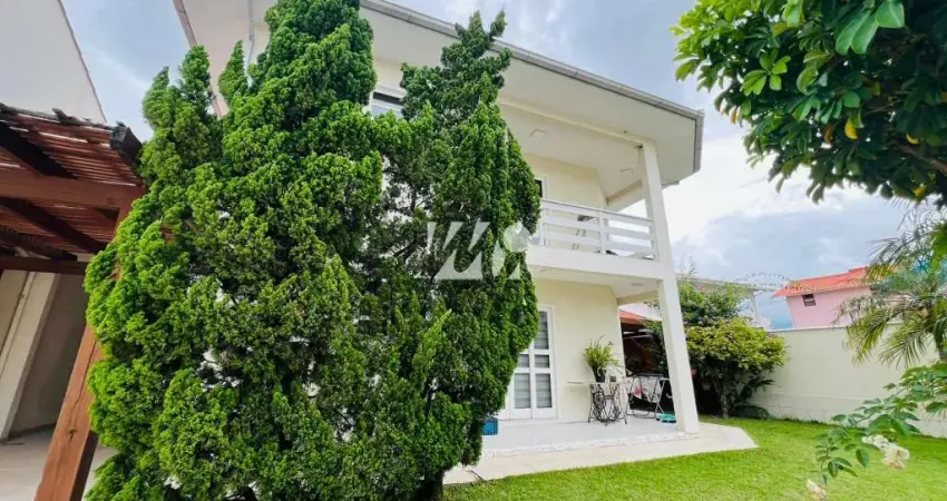 Casa com 4 quartos c/suíte mobiliada - Centro de Palhoça - mrt