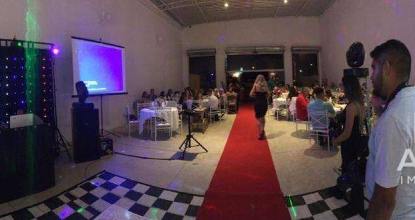 Sala comercial à venda na Rua Tapuias, Jardim Itaguaçu, Salto