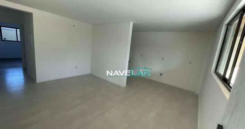 Apartamento com 3 dormitórios no Centro de Navegantes