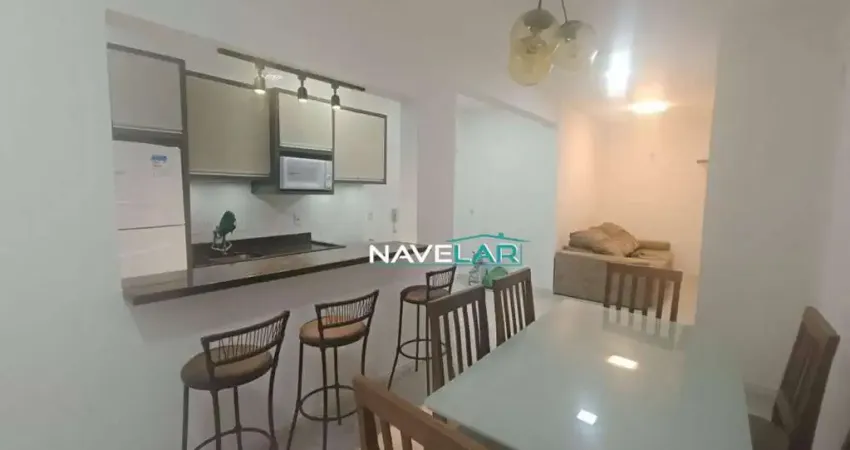 Apartamento com 3 quartos no Centro de Penha, próximo à praia.