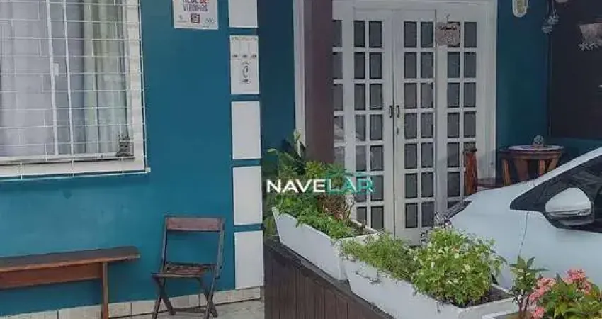 Sobrado com 3 dormitórios à venda, 79 m² por R$ 820.000,00 - Armação - Penha/SC