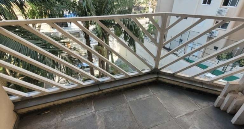 APARTAMENTO REPLETO DE ARMÁRIOS, NO MELHOR DA VILA MASCOTE !