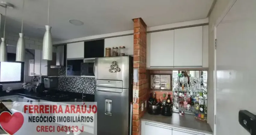 Apartamento com varanda no Condomínio Inter Clube Interlagos.