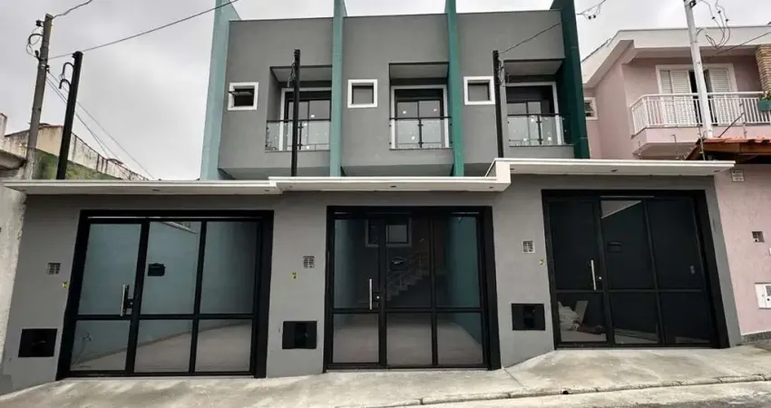 Sobrado Novo com Fino Acabamento e Terraço Gourmet em Campo Grande.