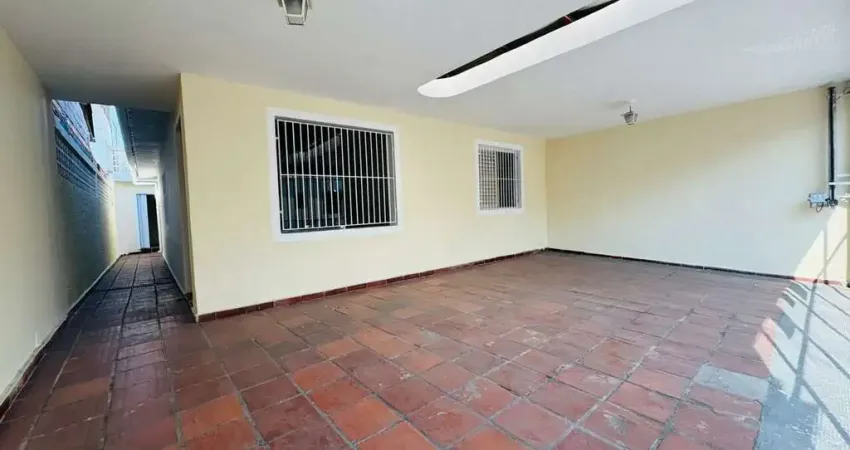 Casa com 3 quartos para alugar na Rua Rúbio de Sousa Morais, 89, Jardim Alzira, São Paulo